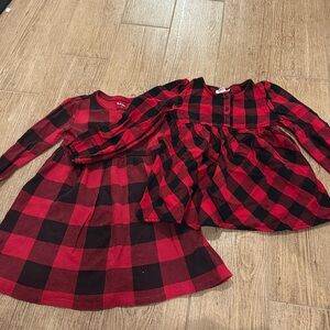 Lot of 2 girls 5T buffalo plaid dress/top! Cat & Jack + Old Navy great condition